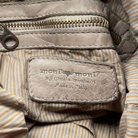 Moni Moni | Genuine Italian Leather Crossbody Long Strap Shoulder Bag In Grey - Picture 6 of 8